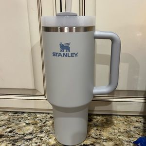 Stanley Quencher 40 oz in Fog!